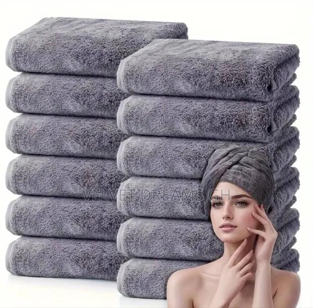 Large Bath Towel Soft, Absorbent Comfortable · Photo 1