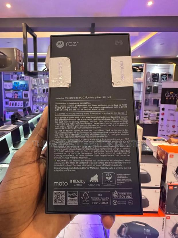 New Motorola Razr 2025 256 GB Blue · Photo 3