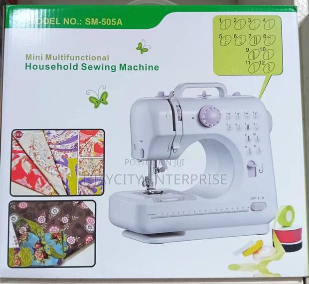 Multifunctional Household Sewing Machine · Photo 1