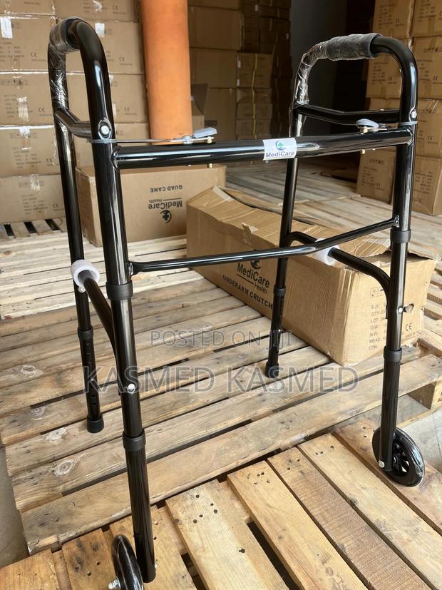 Zima Frame With Wheels · Photo 1