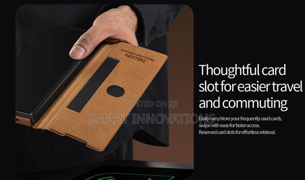 Galaxy Z Fold 7 Qin Pro Leather Cover With Stylus · Photo 8