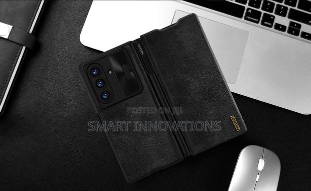 Galaxy Z Fold 7 Qin Pro Leather Cover With Stylus · Photo 1