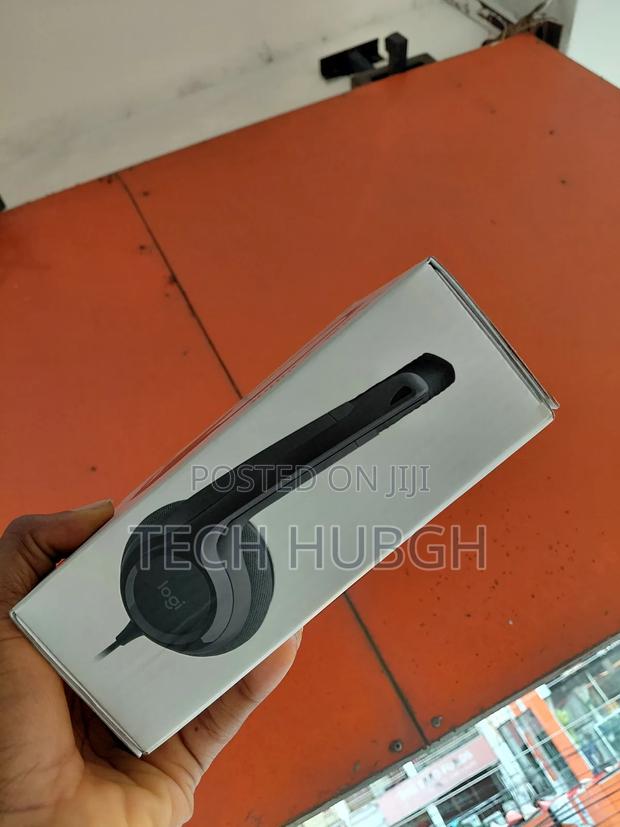 Logitech H390 · Photo 2