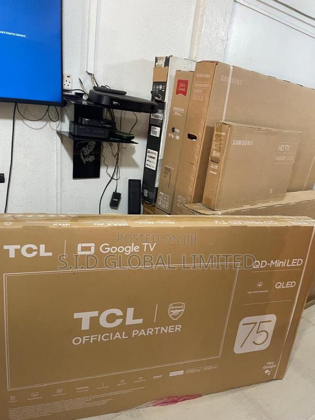 Immersive 75" Display With Stunning Contrast And Deep Blacks · Photo 2