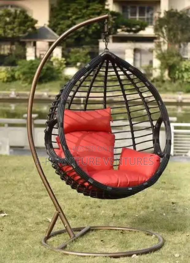 Comfortable Swing Chair · Photo 1
