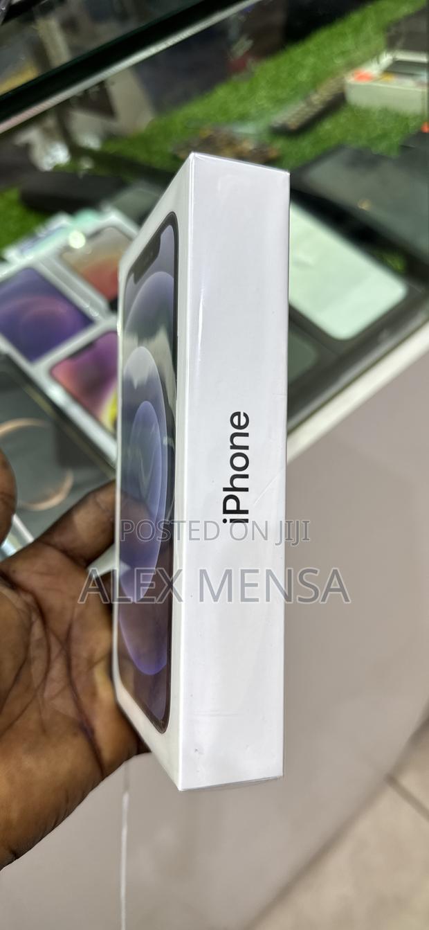 Apple iPhone 12 128 GB Black · Photo 3