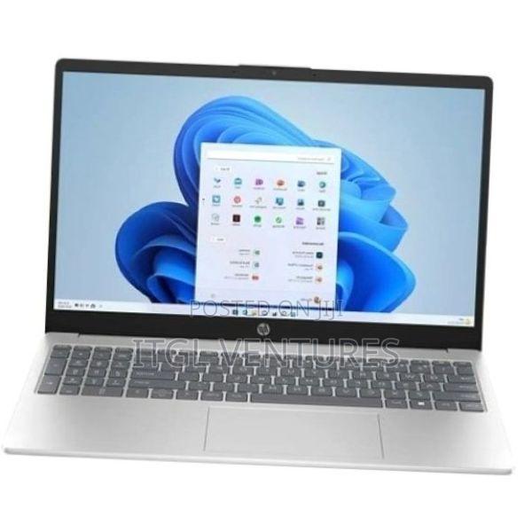 New Laptop HP 250 G10 8GB Intel Core i3 SSD 512GB · Photo 3