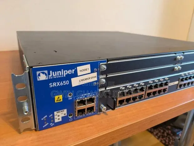 Juniper Srx650 VPN Firewall Services Gateway. 8sfp Port · Photo 1