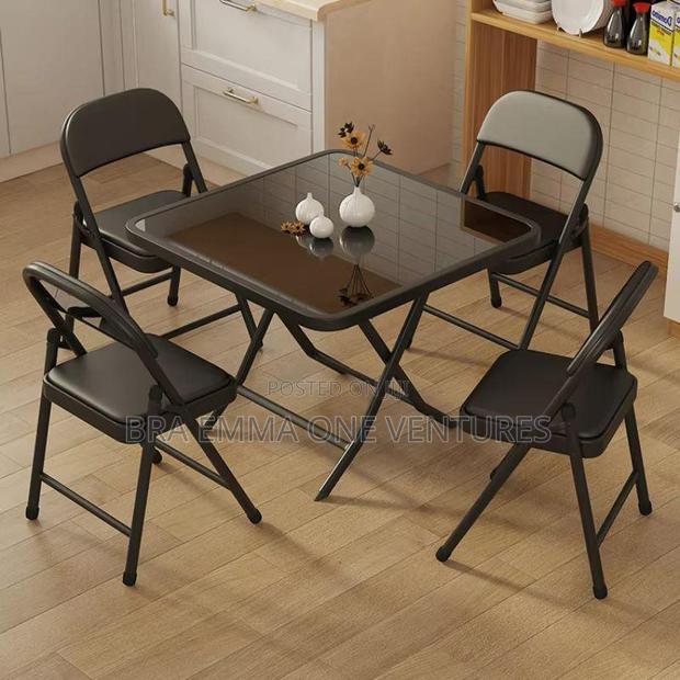 4 Seater Foldable Dinnig Set · Photo 1