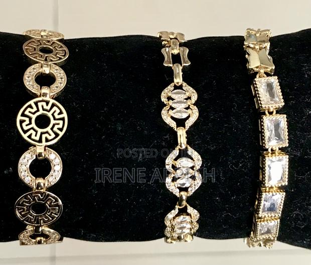 Classy Bracelets for Her · Photo 1