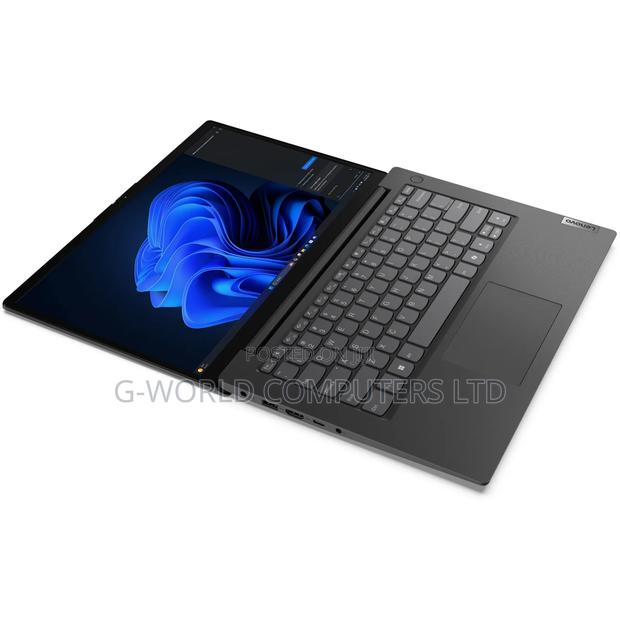 New Laptop Lenovo V145 8GB Intel Core i7 SSD 512GB · Photo 3