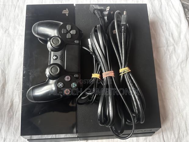 Pre-Owned Ps4 Standard Edition · Photo 2