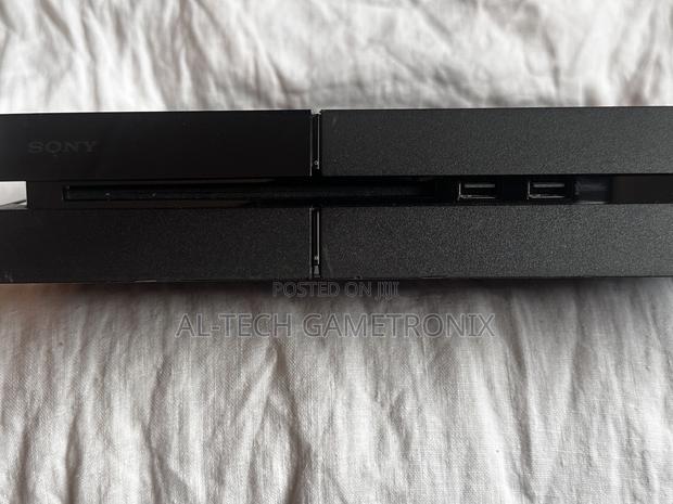 Pre-Owned Ps4 Standard Edition · Photo 7