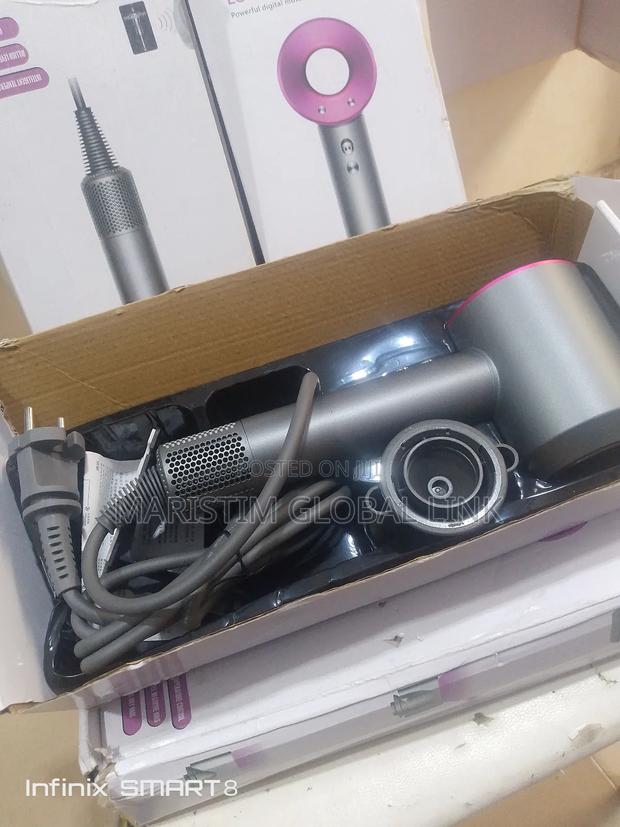 Leafless Hair Dryer (Wired) · Photo 1