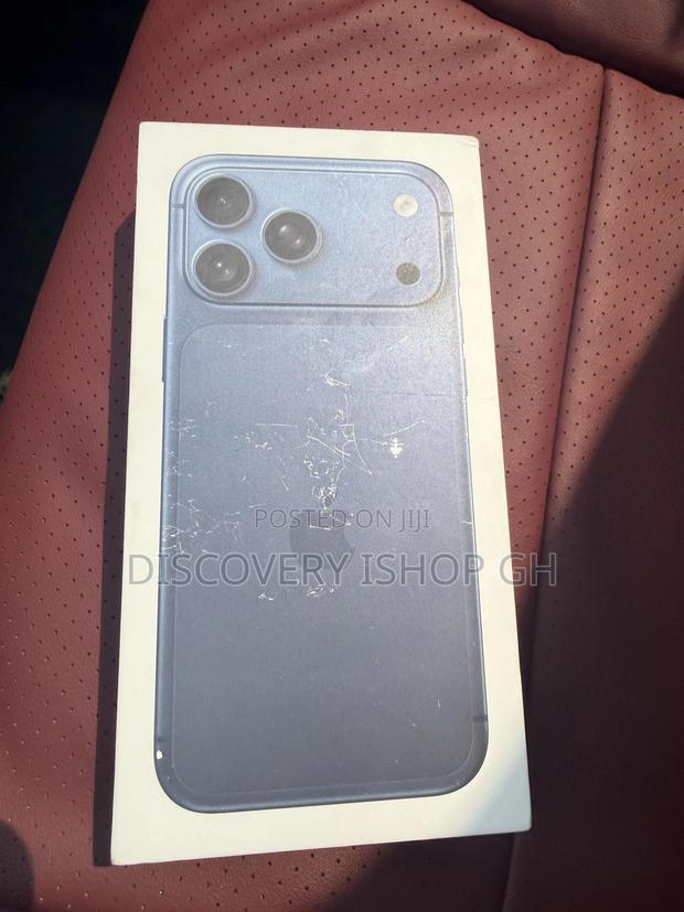New Apple iPhone 17 Pro Max 2 TB Blue · Photo 3