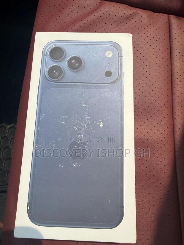 New Apple iPhone 17 Pro Max 2 TB Blue · Photo 1