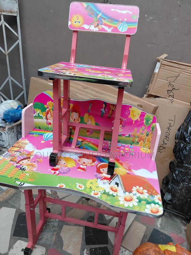 Kids Study Table and Chair · Photo 1