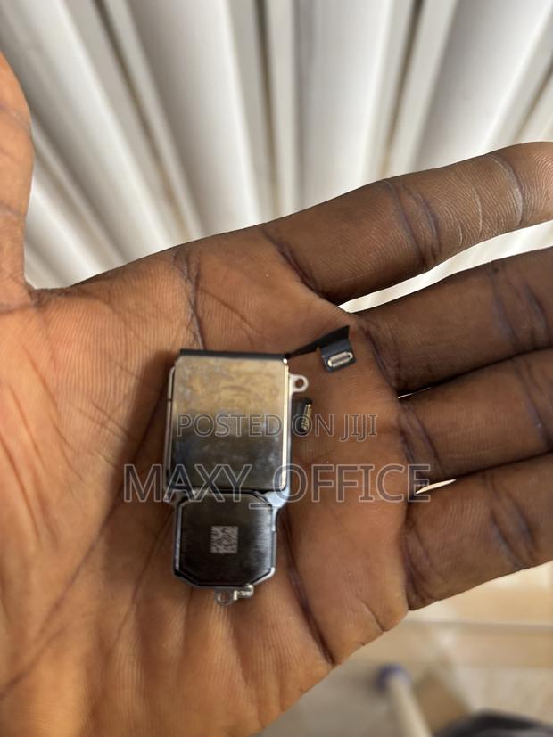 Front and Back Cameras for All iPhones · Photo 4