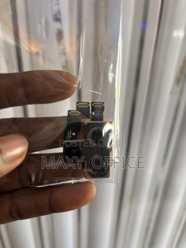Front and Back Cameras for All iPhones · Photo 8