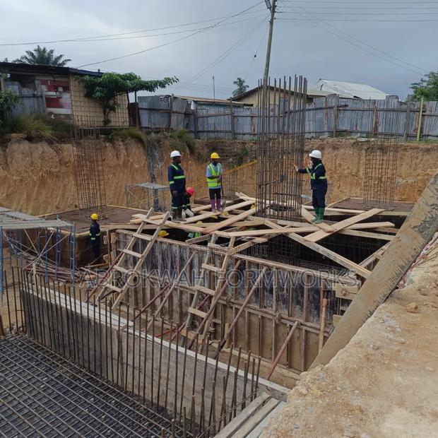 Pillars /Formwork/Columns/Decking/Floor · Photo 4