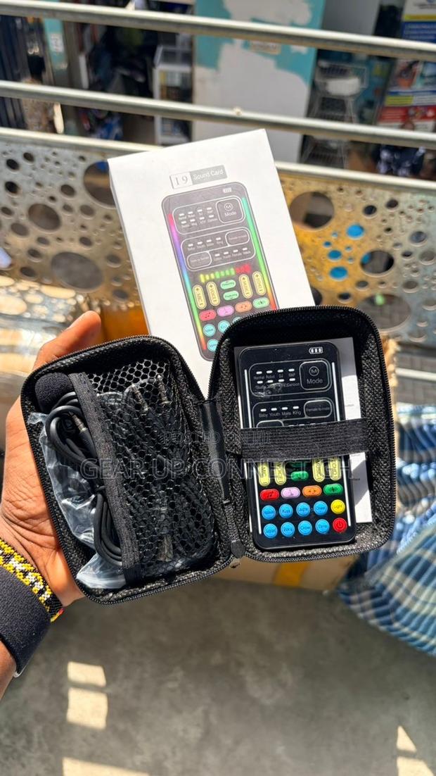 Portable Voice Changer With Multifunctional Effect · Photo 1