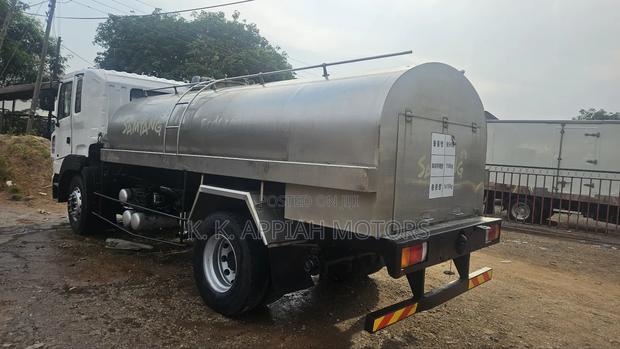 Hyundia Water Tank · Photo 5