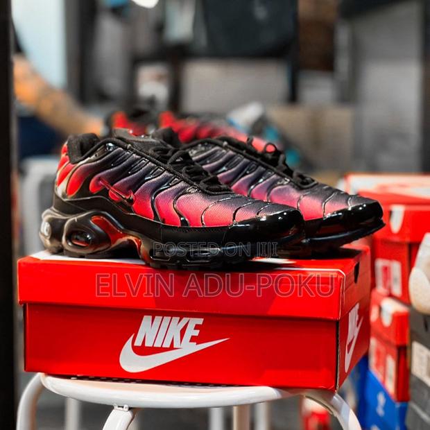 Nike Air Max Plus Tn Sneaker · Photo 1