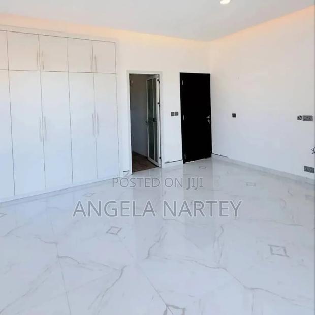 4bdrm House in Sakumono Estates for sale · Photo 3