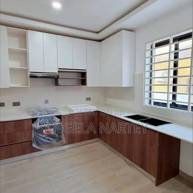 4bdrm House in Sakumono Estates for sale · Photo 6