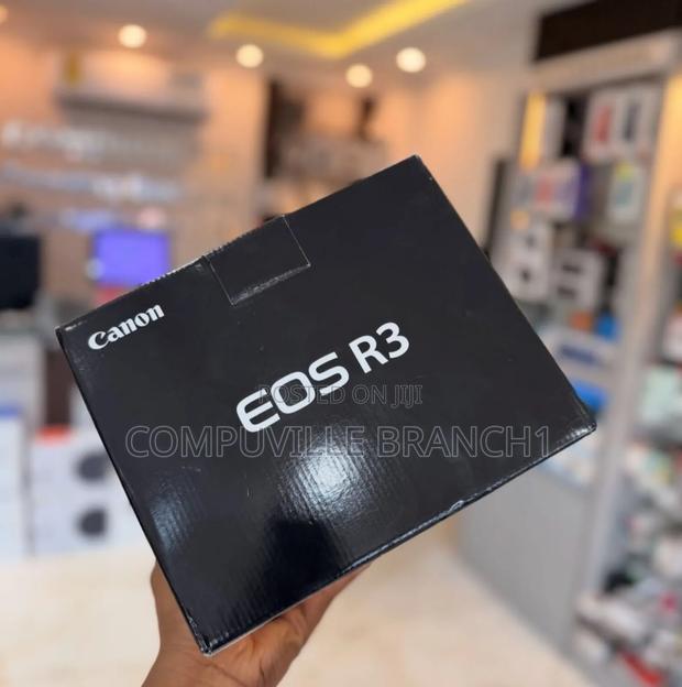 Canon Eos R3 Mirrorless Camera · Photo 2