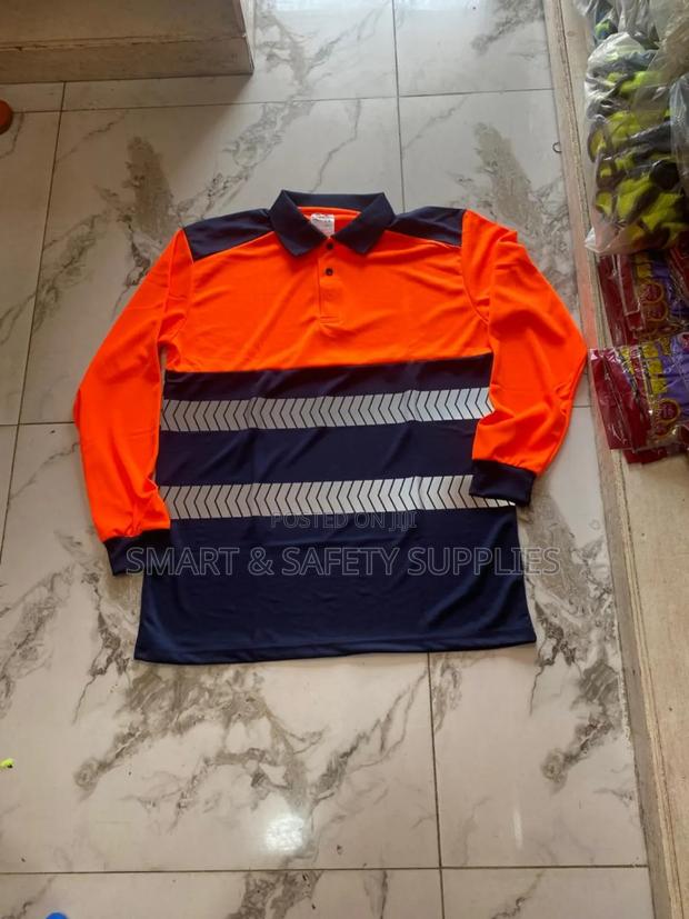 Long-Sleeved Reflective · Photo 1