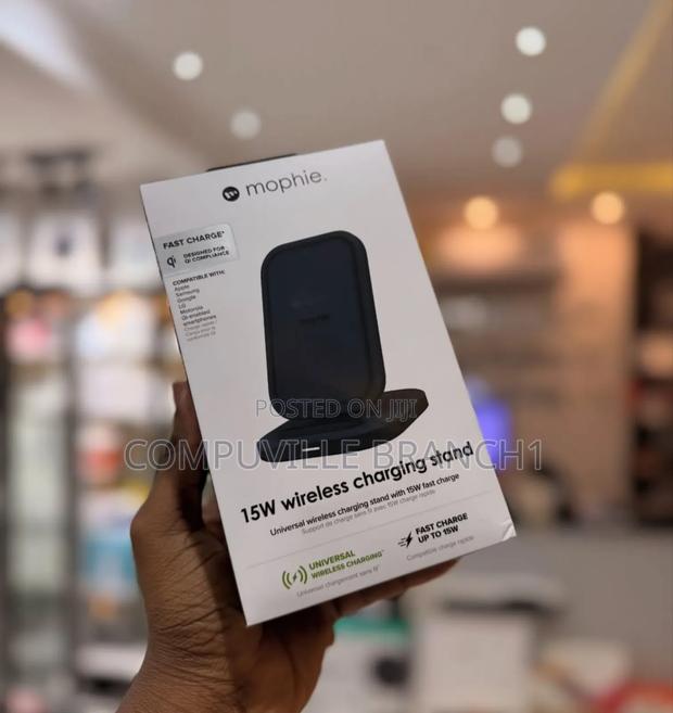Mophie 15w Wireless Charging Stand · Photo 1