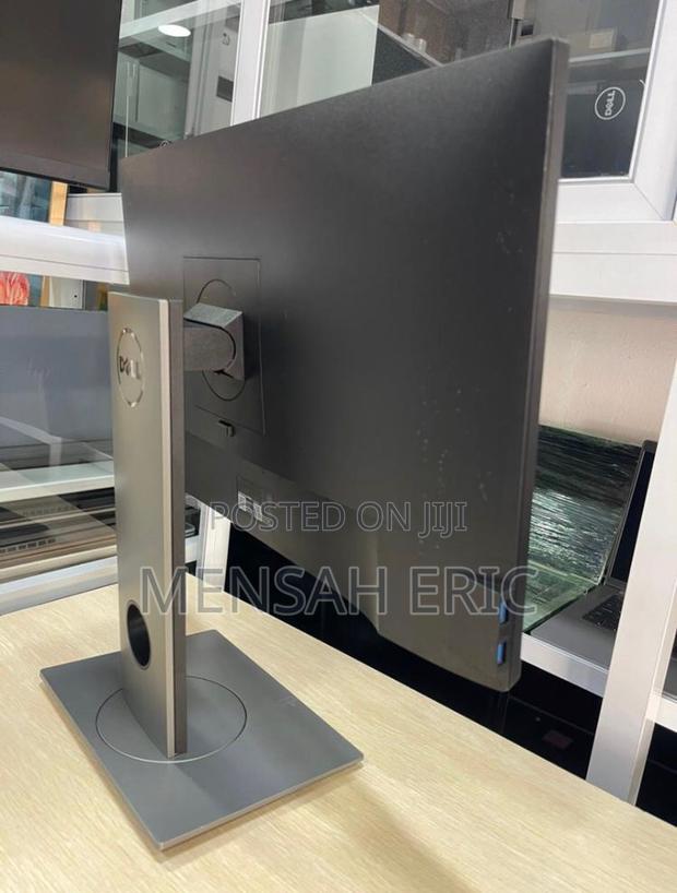 24'' Dell Edgeless Monitor(2419h) · Photo 3