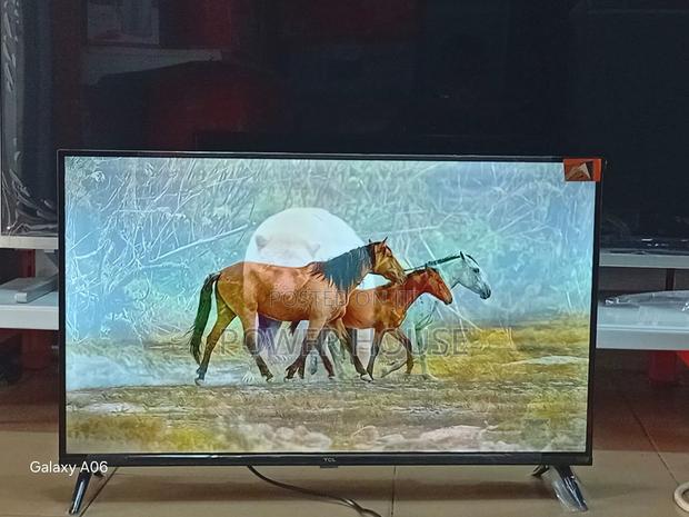 TCL 32 Inches Smart TV for Modern Homes · Photo 2