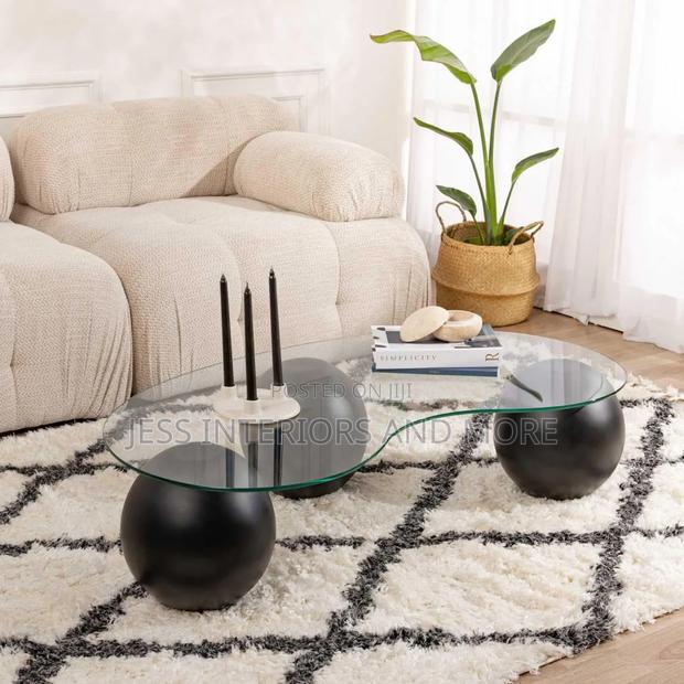 Center Table (Curved Glass ) · Photo 2