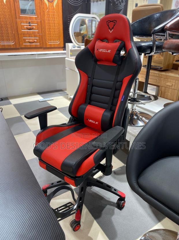 Strong and Well Grounded Gaming Chair · Photo 1