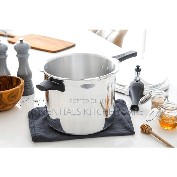 Prestige 7.5l Stainless Steel Pressure Cooker · Photo 2