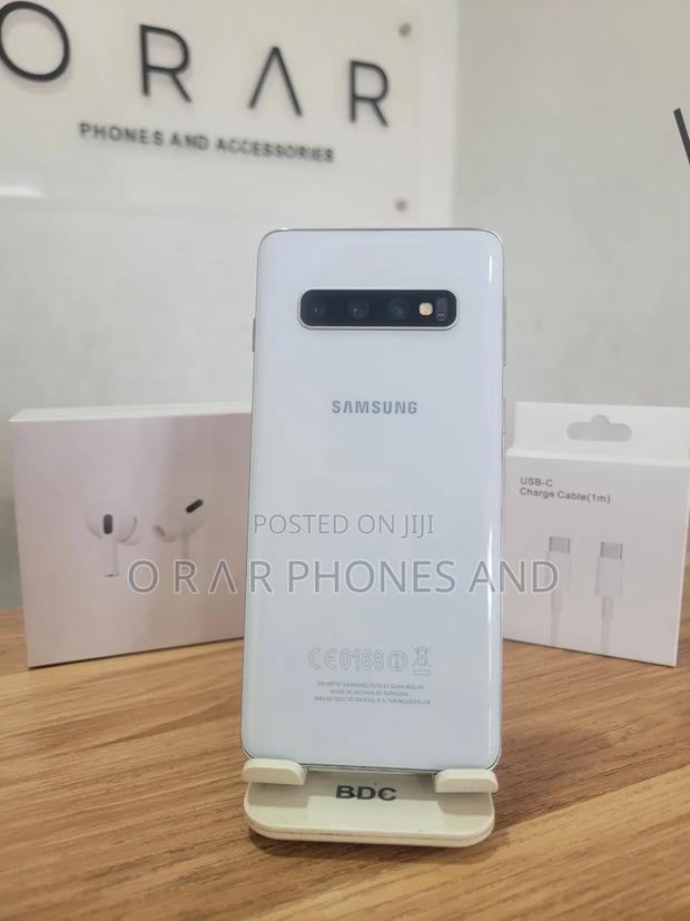 Samsung Galaxy S10 128 GB White · Photo 1