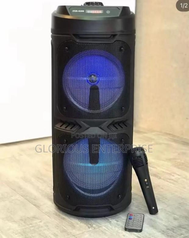 Speaker With Microphone · Photo 1