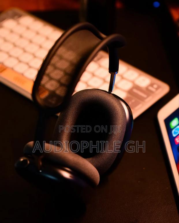 Apple Airpods Max Gen 2 Headphones · Photo 3