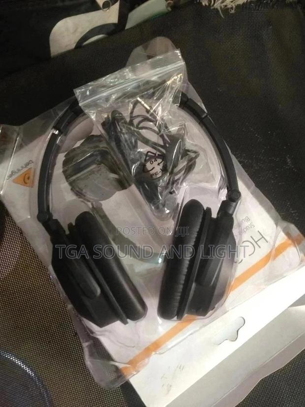 Behringer Hc 2000b Wireless Studio Headphones · Photo 2