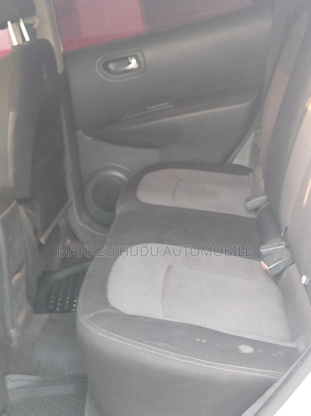 Nissan Rogue S 2010 White · Photo 5