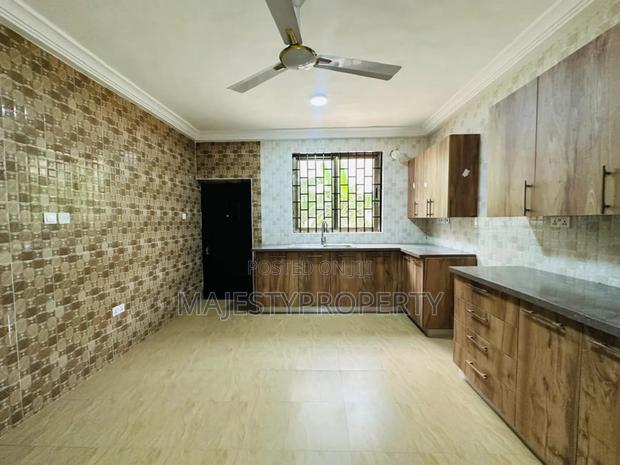 3bdrm Apartment in Trassaco, Adjiriganor for rent · Photo 8