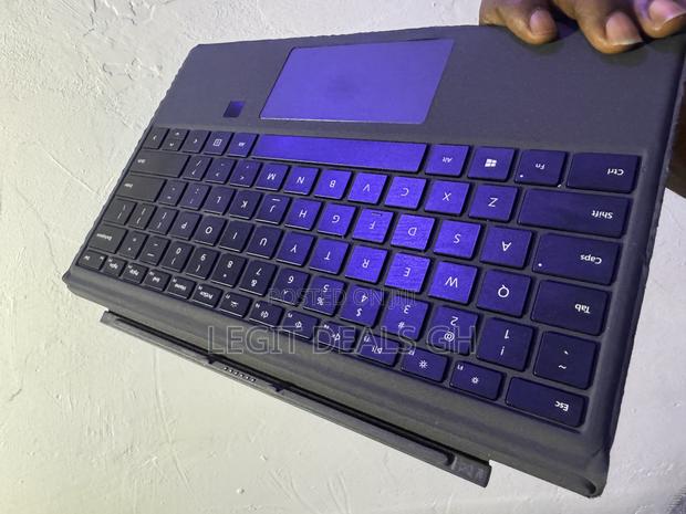 Surface Pro Keyboard · Photo 2