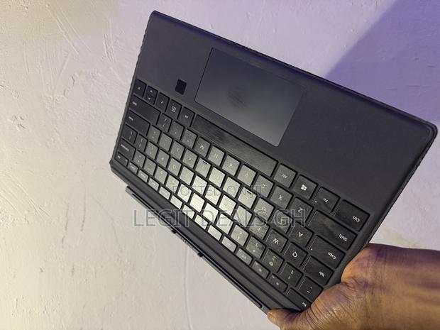 Surface Pro Keyboard · Photo 1