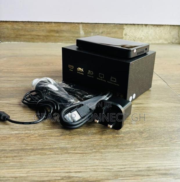 Potable Mini Projector · Photo 2