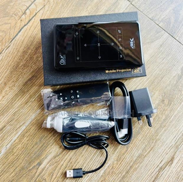 Potable Mini Projector · Photo 3