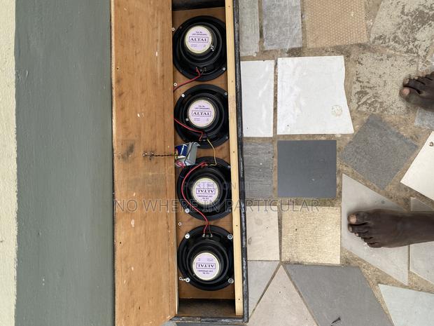 Small Speakers · Photo 3