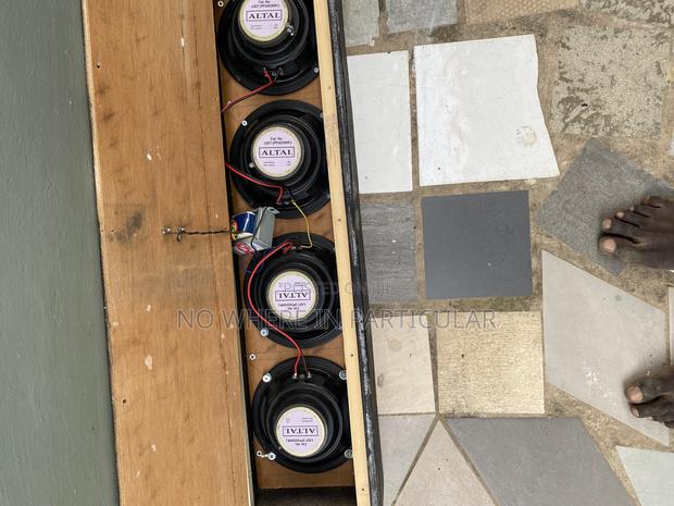 Small Speakers · Photo 4