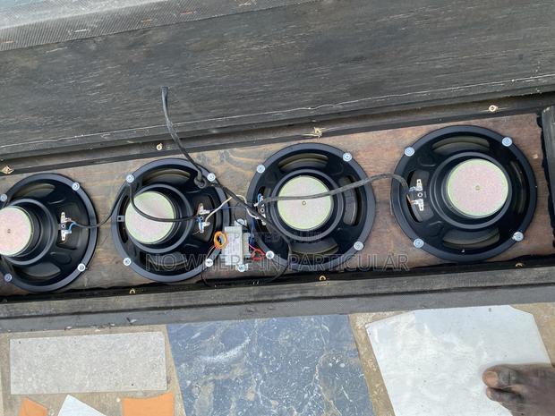 Small Speakers · Photo 5